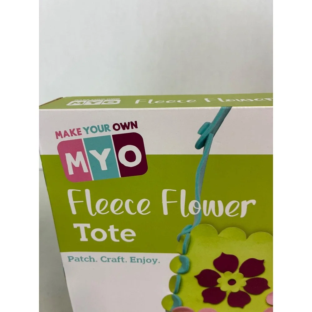 MindWare MYO Fleece Flower Tote DIY No Sew Craft Kit Ages 8+ 12x12 Bag‎ New